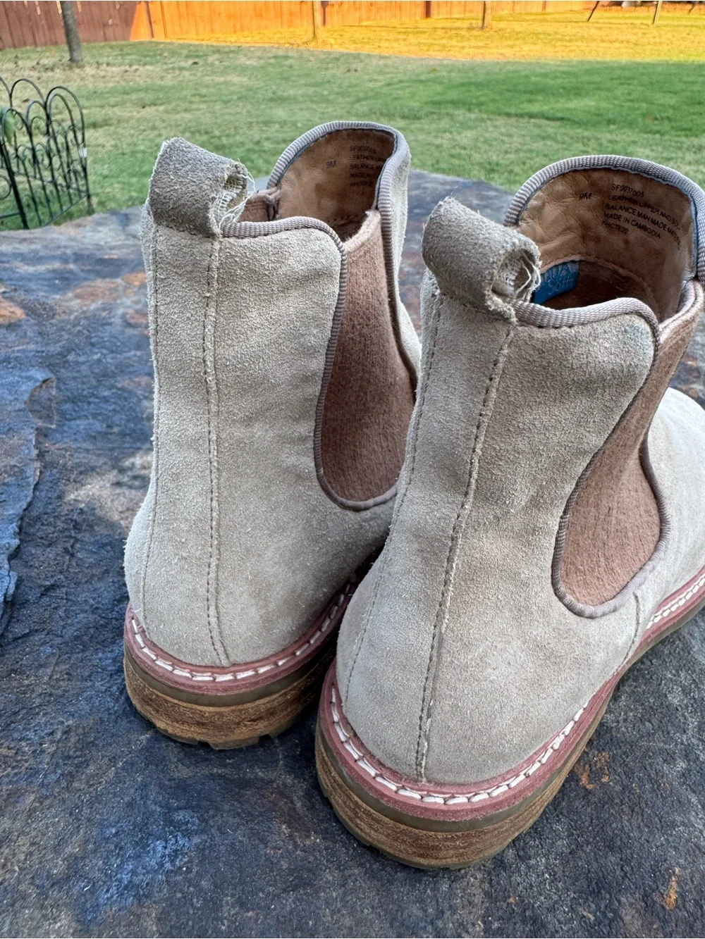 Sofft Leah Women's Chelsea Boot Comfort Waterproof AquaSofft Greige Suede 9M